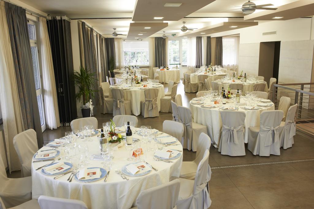 Hotel La Bussola Орта-Сан-Джулио Экстерьер фото