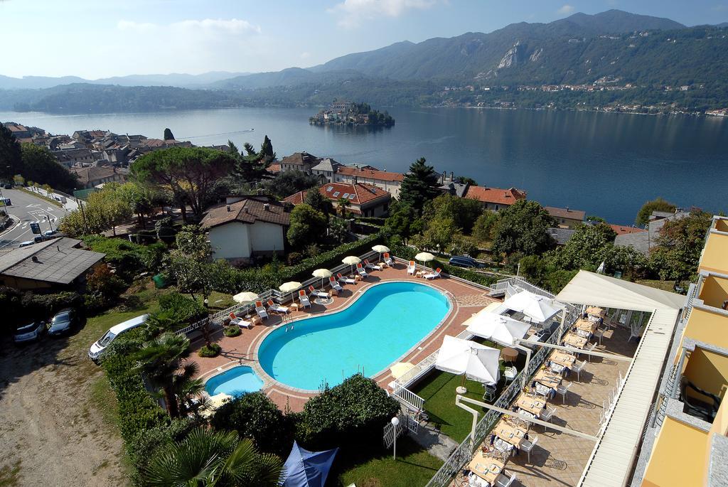 Hotel La Bussola Орта-Сан-Джулио Экстерьер фото